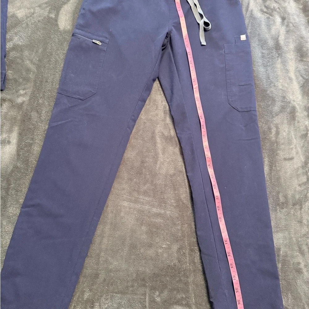 FIGS Navy Blue Scrub Set size XS - Picture 8 of 12